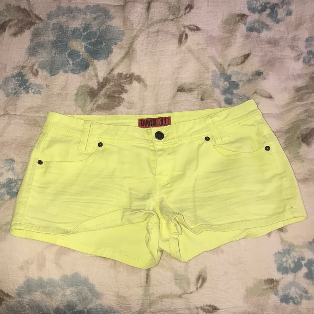 Size 11 neon yellow shorts!